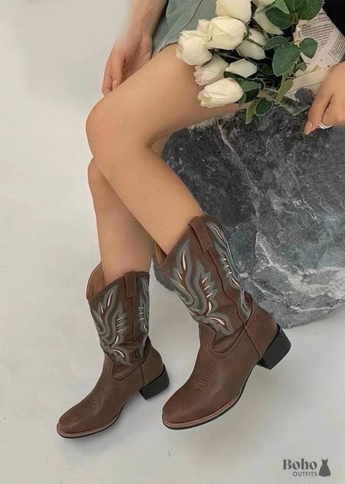 Botas Martin bordadas estilo retro bohemio